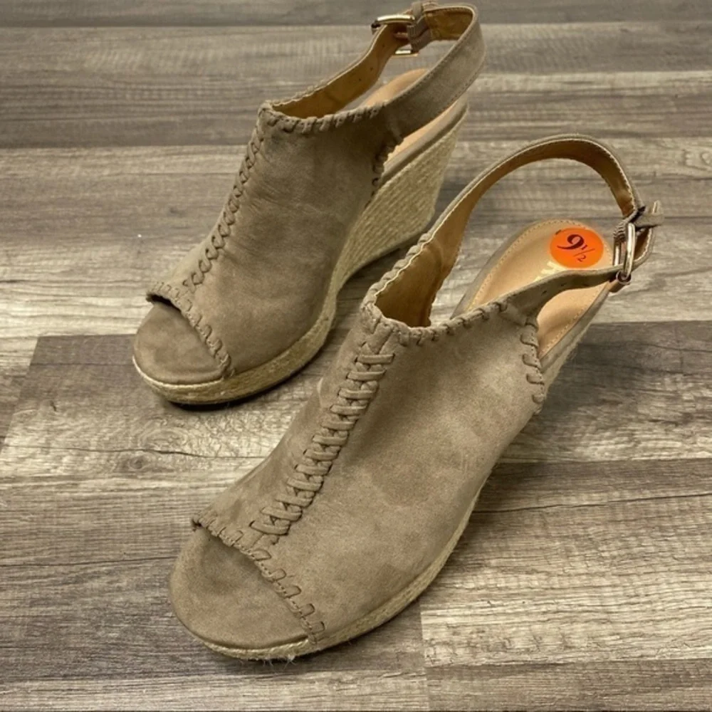 REPORT Espadrille Peep Toe Wedges size 9.5